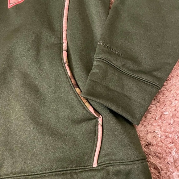 NWOT Under Armour Green and Pink Camouflage Hoodie - Picture 3 of 4